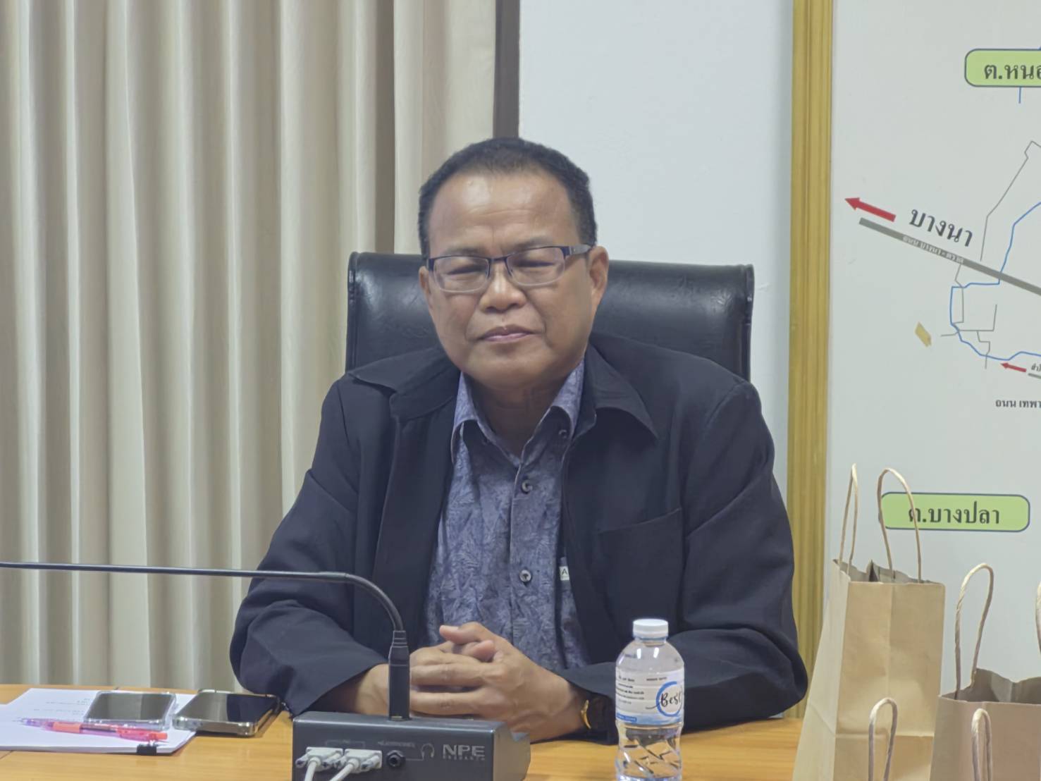 🎖️พช.บางเสาธง ดำเนินการประชุมคณะอนุกรรมการกลั่นกรองและติดตามการดำเนินงานกองทุนพัฒนาบทบาทสตรีอำเภอบางเสาธง