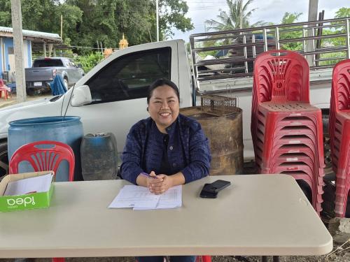 พช.บางเสาธง  ติดตามการดำเนินงานโครงการแก้ไขปัญหาความยากจน (กข.คจ.)